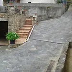 Hostel Rurales La Casa Vieja De