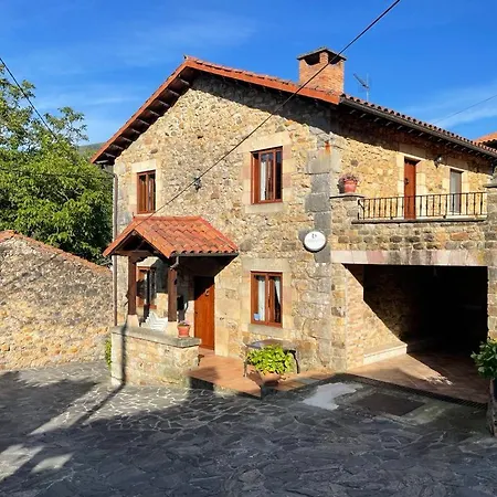 Hostel Rurales La Casa Vieja De Alceda San Vicente de Toranzo