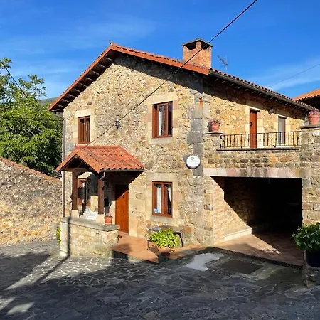 Rurales La Casa Vieja De Alceda Hostel
