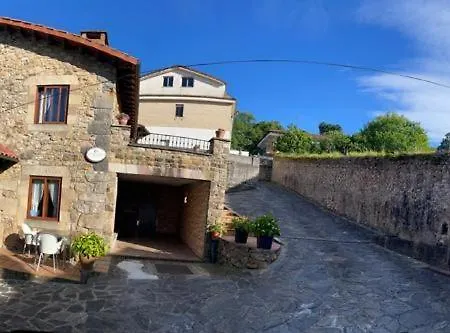 Hostel Rurales La Casa Vieja De Alceda San Vicente de Toranzo
