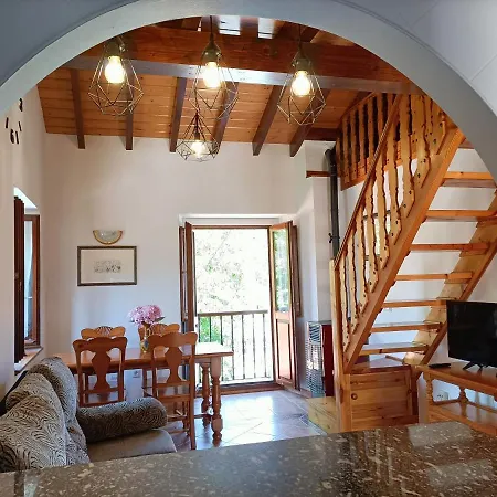 Hostel Rurales La Casa Vieja De Alceda Alceda