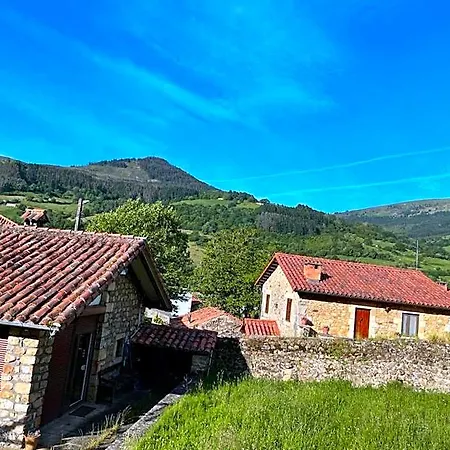 Rurales La Casa Vieja De