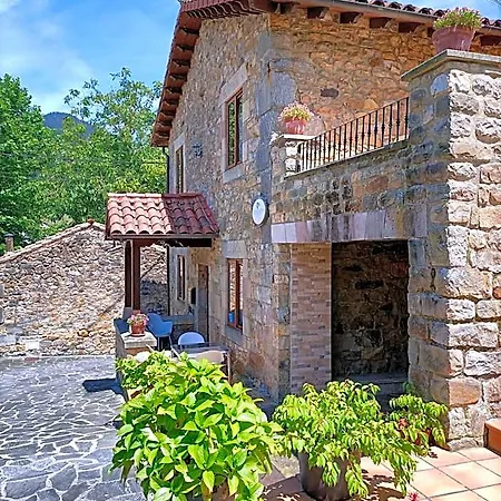 بيت شباب Rurales La Casa Vieja De Alceda