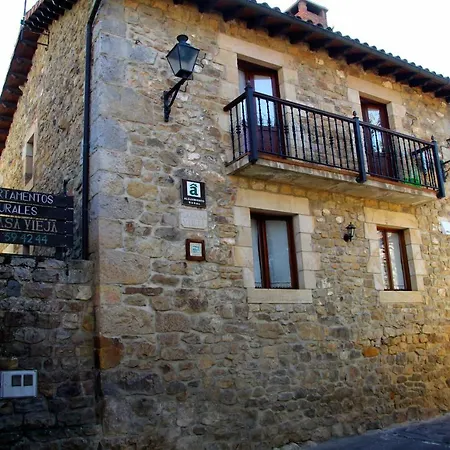 Rurales La Casa Vieja De Alceda Hostel