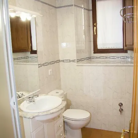 Hostel Rurales La Casa Vieja De Alceda