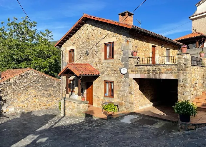 Hostel Rurales La Casa Vieja De Alceda