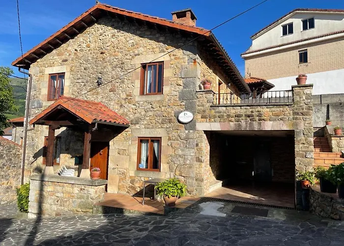 Hostel Rurales La Casa Vieja De Alceda