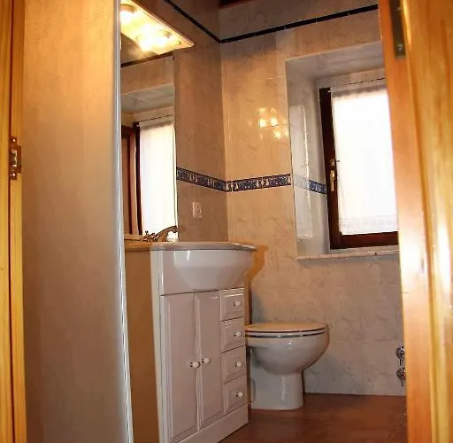 Hostel Rurales La Casa Vieja De *