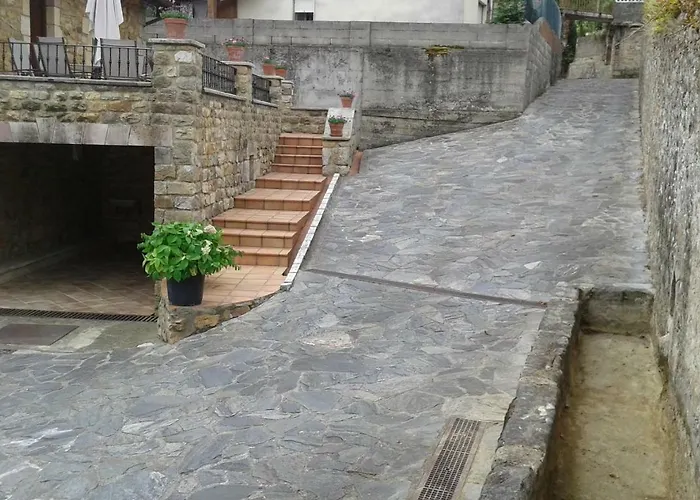 Hostel Rurales La Casa Vieja De