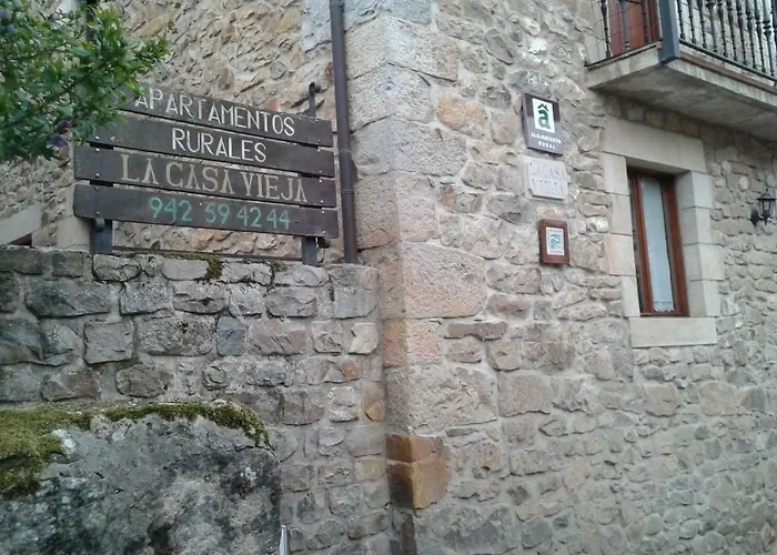 Hostel Rurales La Casa Vieja De